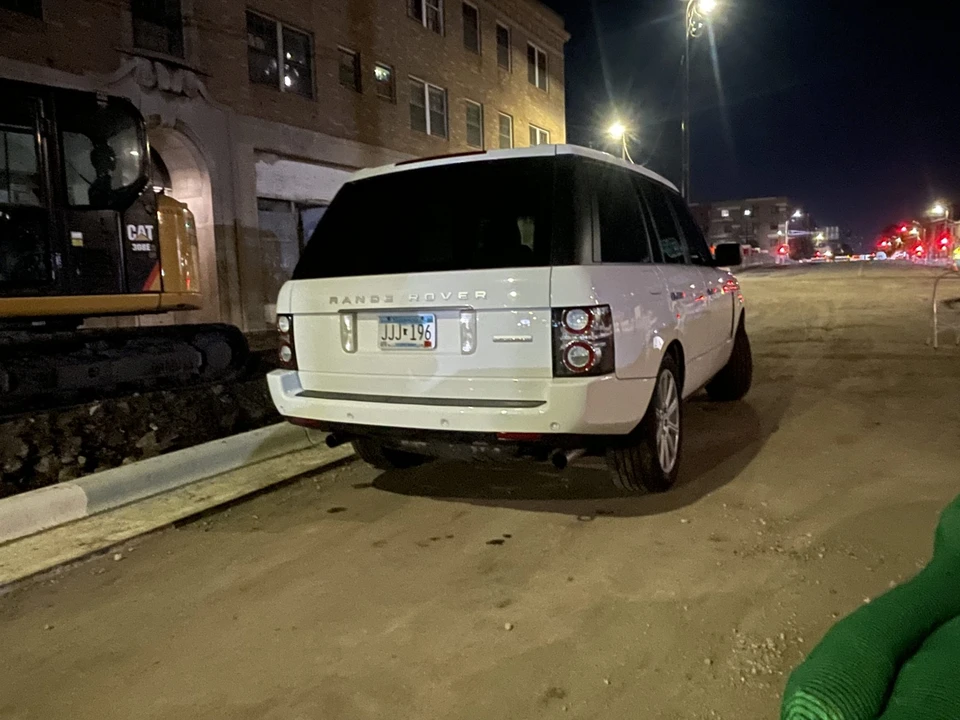 2011 Land Rover Range Rover L322 - Image 16 of 31