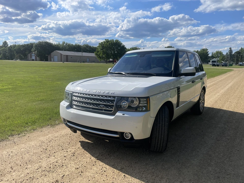 2011 Land Rover Range Rover L322 - Image 2 of 31
