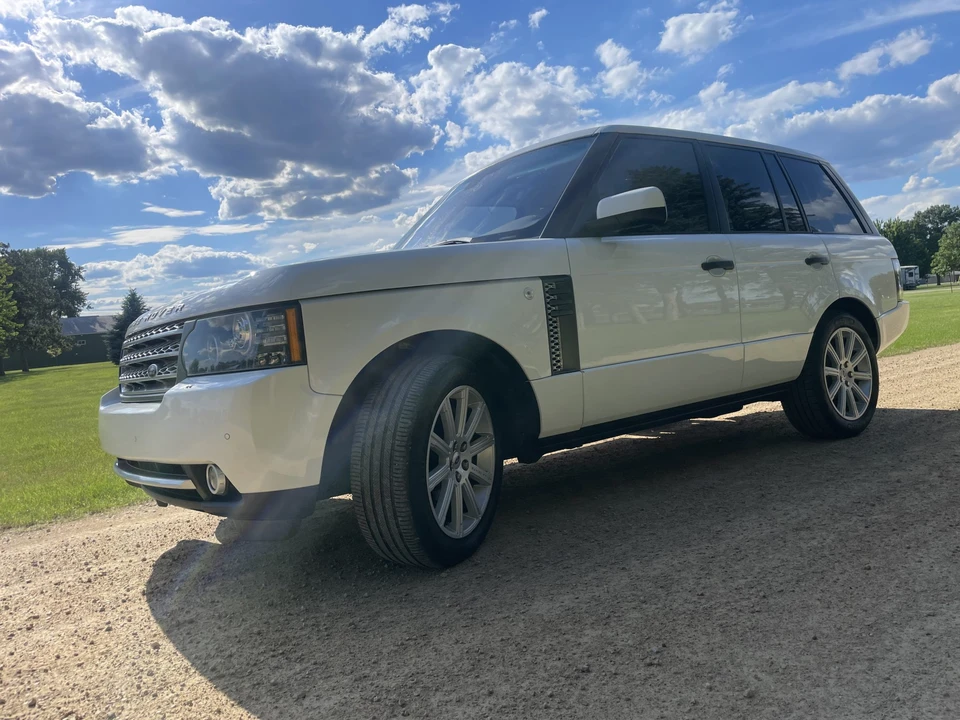 2011 Land Rover Range Rover L322 - Image 3 of 31