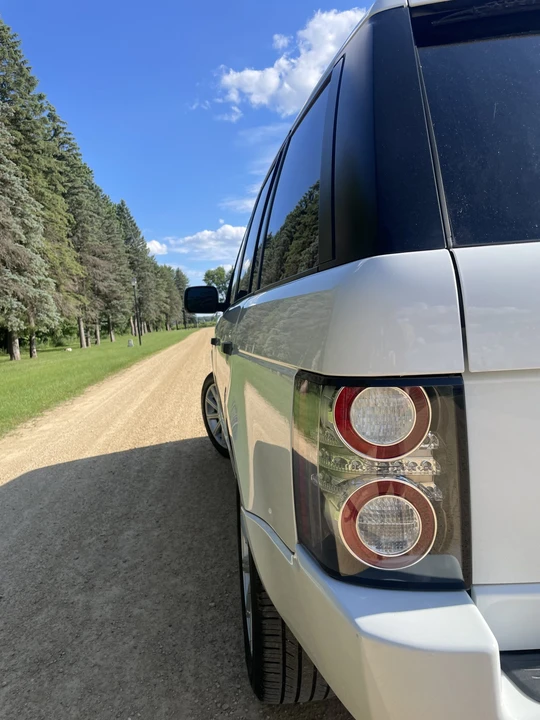 2011 Land Rover Range Rover L322 - Image 23 of 31
