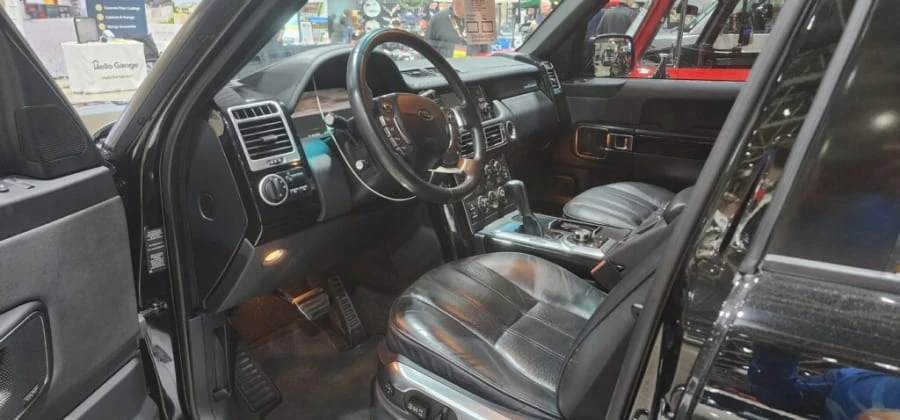 2011 Land Rover Range Rover L322 - Image 2 of 3