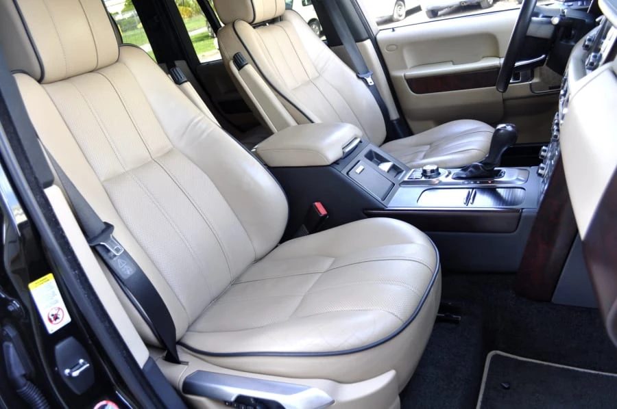 2011 Land Rover Range Rover L322 - Image 6 of 12