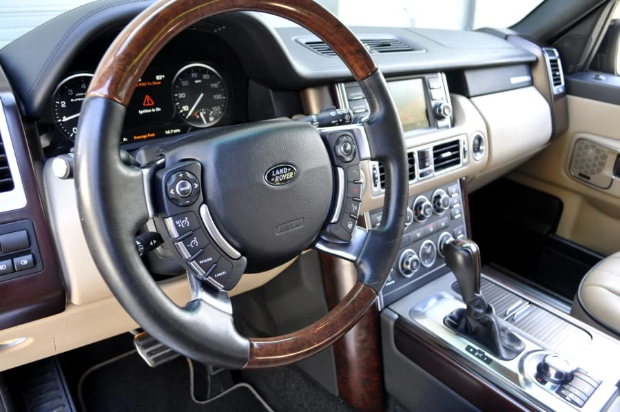 2011 Land Rover Range Rover L322 - Image 9 of 12