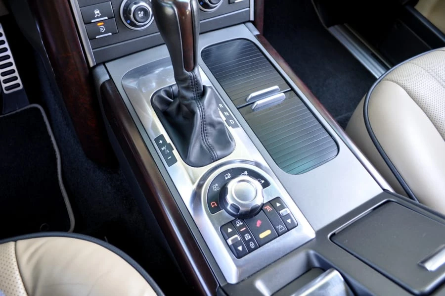 2011 Land Rover Range Rover L322 - Image 11 of 12