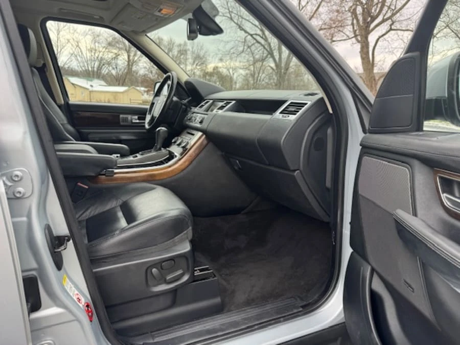 2011 Land Rover Range Rover L322 - Image 9 of 12