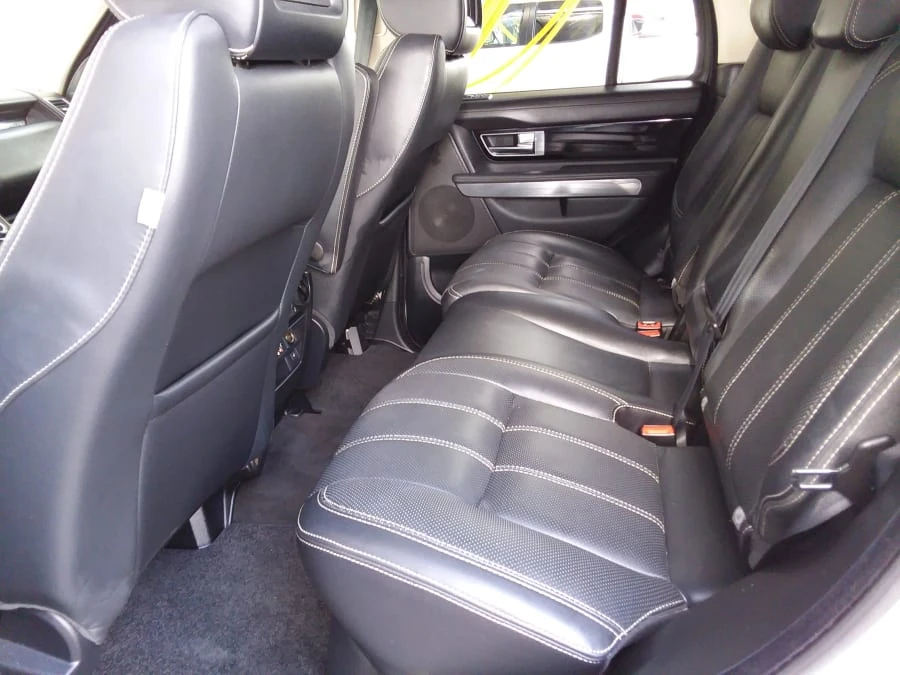 2011 Land Rover Range Rover L322 - Image 5 of 12