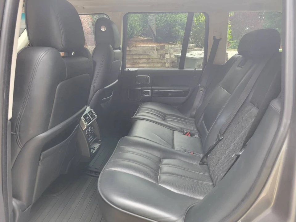 2011 Land Rover Range Rover L322 - Image 8 of 10