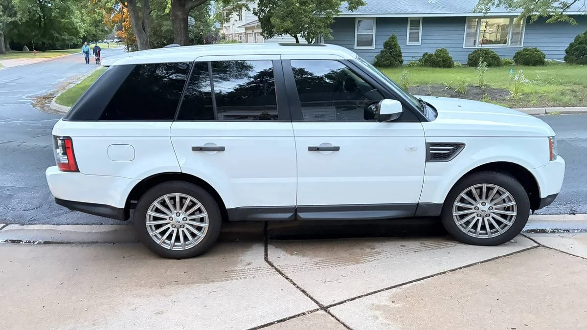 2011 Land Rover Range Rover L322 - Image 6 of 22