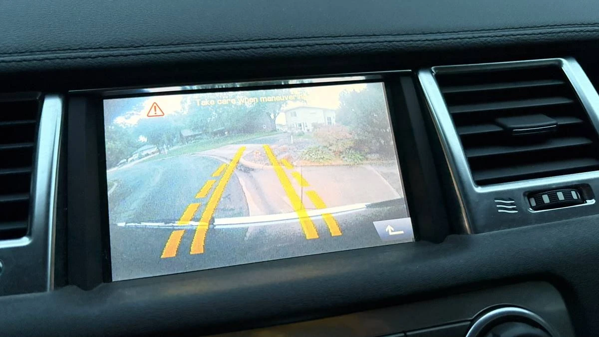 2011 Land Rover Range Rover L322 - Image 16 of 22