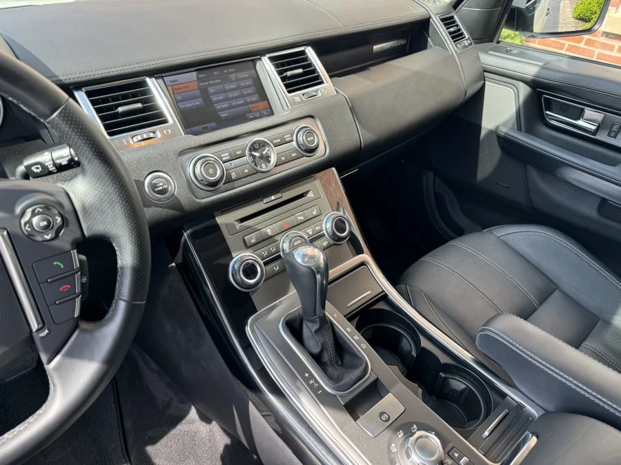 2011 Land Rover Range Rover L322 - Image 8 of 10