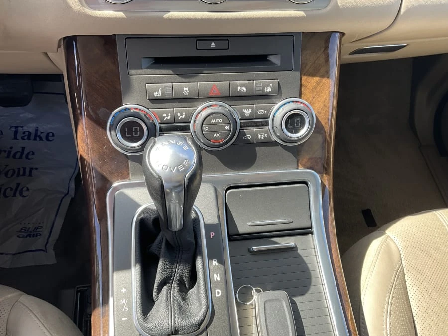 2011 Land Rover Range Rover L322 - Image 10 of 12