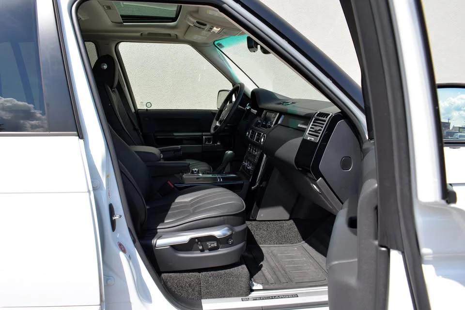 2011 Land Rover Range Rover L322 - Image 20 of 20