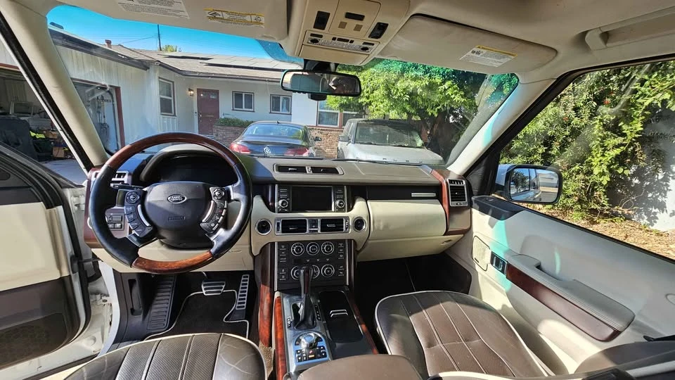 2011 Land Rover Range Rover L322 - Image 6 of 14