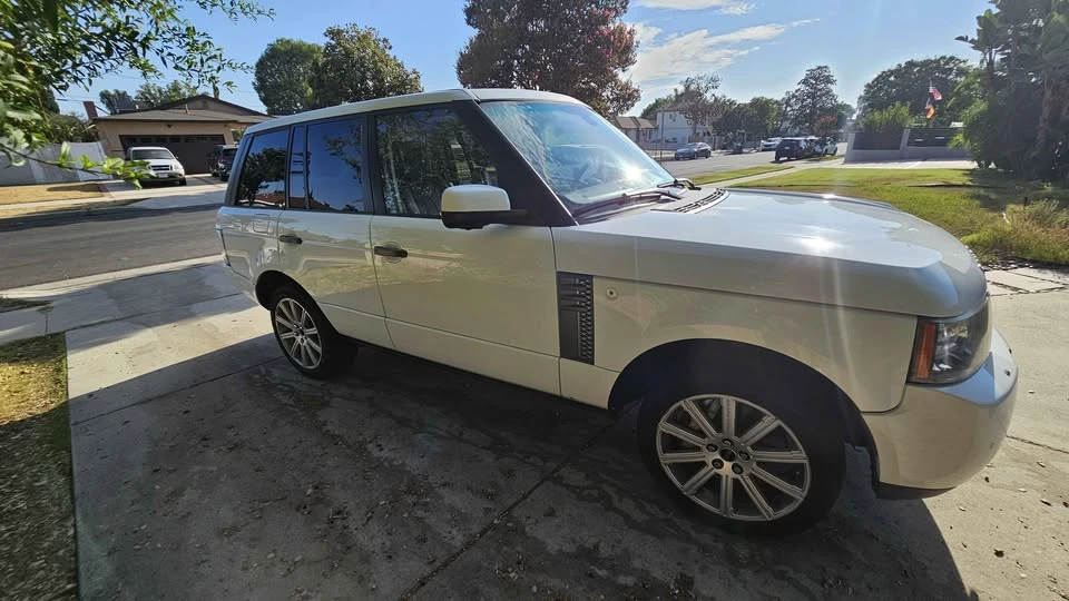 2011 Land Rover Range Rover L322 - Image 4 of 14