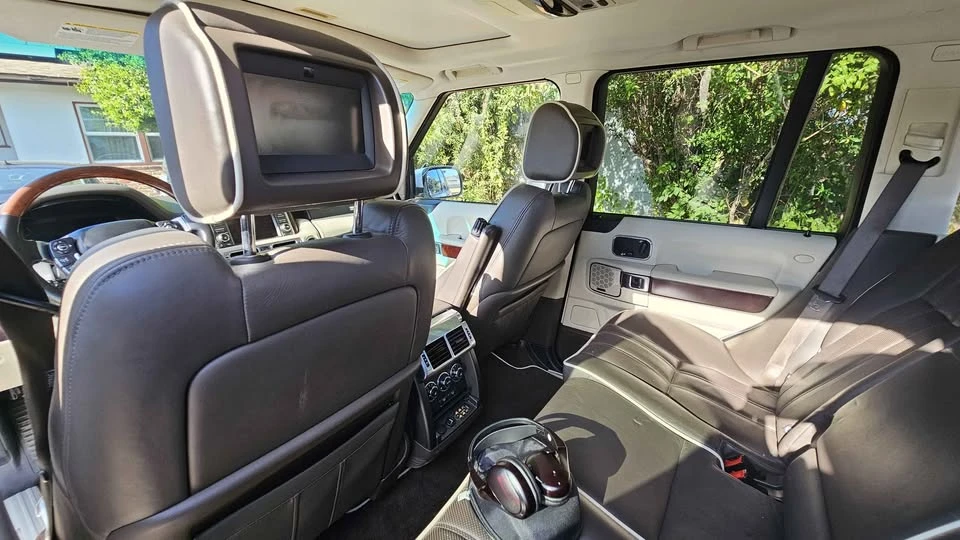2011 Land Rover Range Rover L322 - Image 8 of 14
