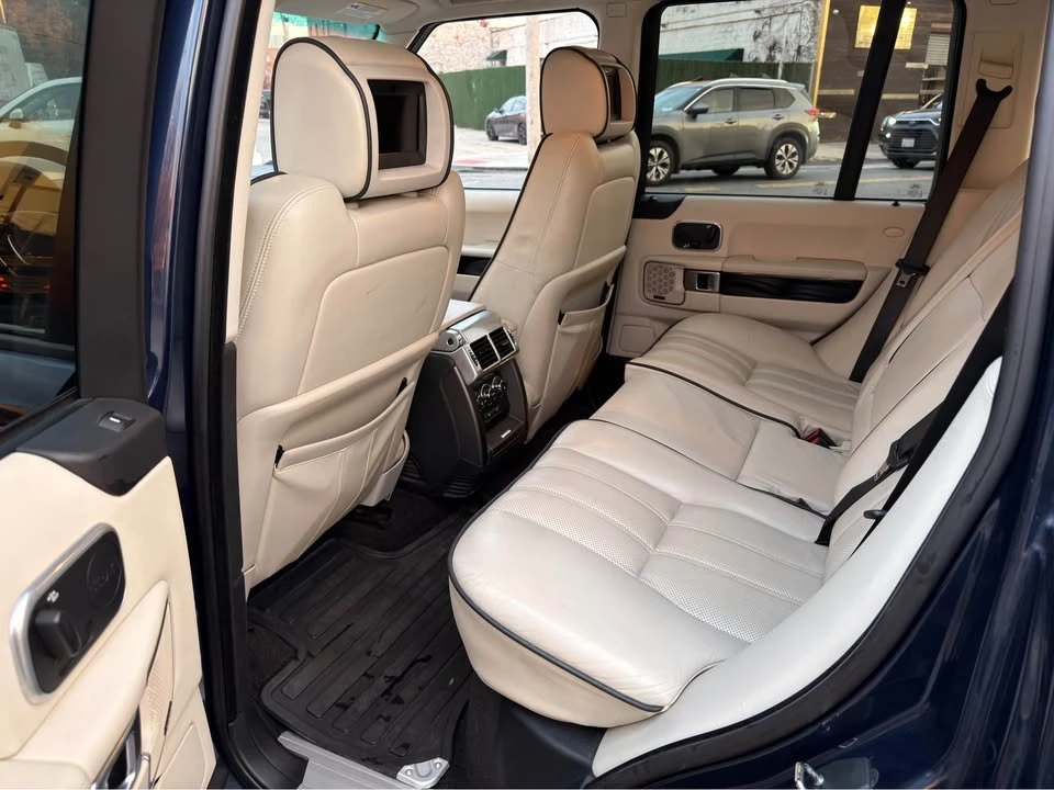 2011 Land Rover Range Rover L322 - Image 9 of 13