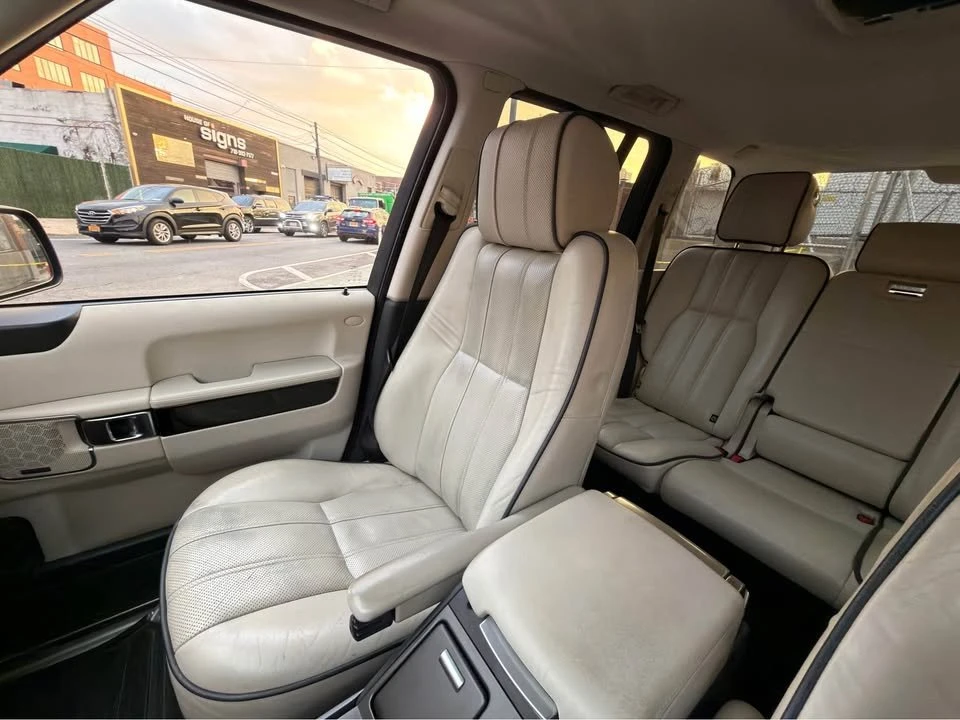 2011 Land Rover Range Rover L322 - Image 10 of 13