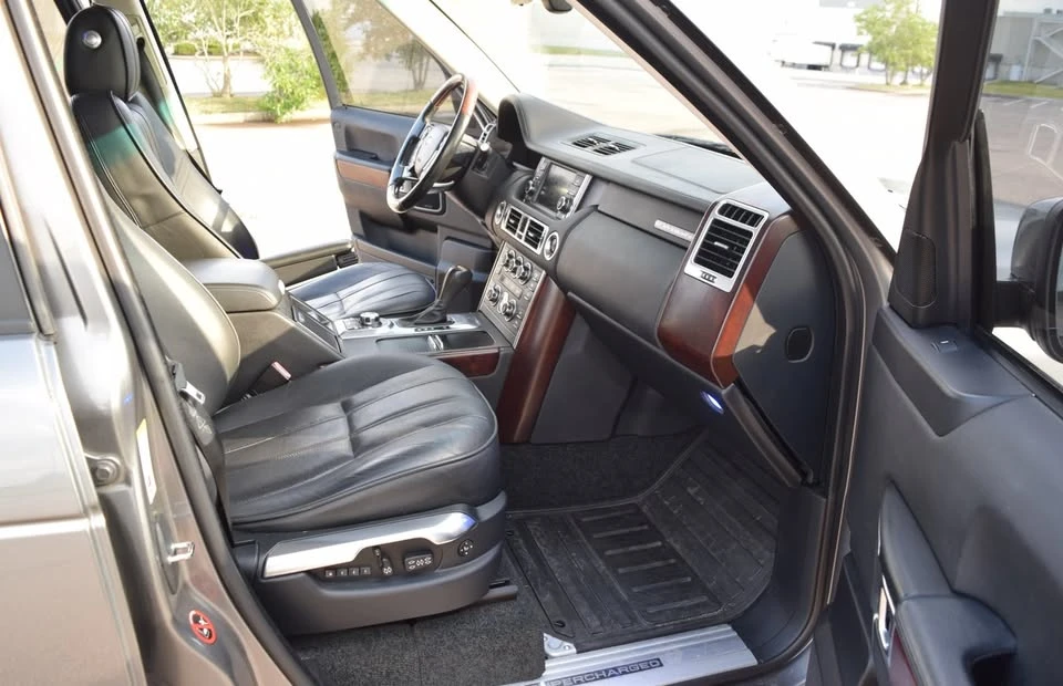 2011 Land Rover Range Rover L322 - Image 13 of 18