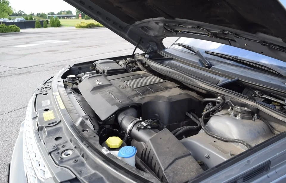 2011 Land Rover Range Rover L322 - Image 15 of 18
