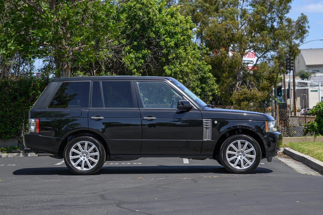 2011 Land Rover Range Rover L322 - Image 14 of 31