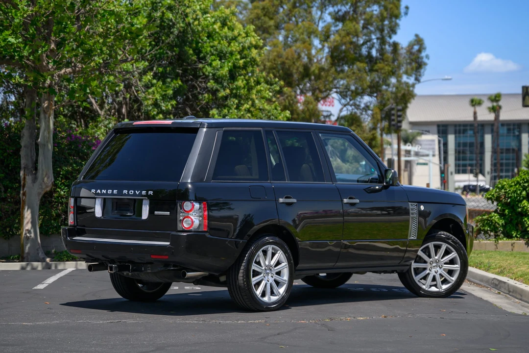 2011 Land Rover Range Rover L322 - Image 11 of 31