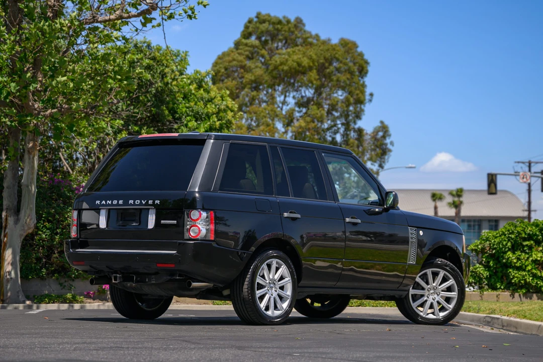 2011 Land Rover Range Rover L322 - Image 12 of 31