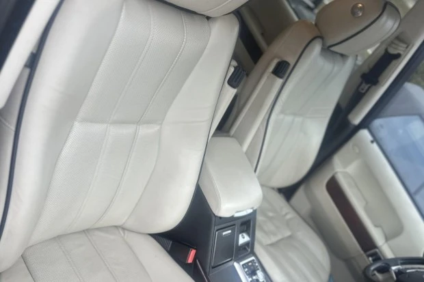 2011 Land Rover Range Rover L322 - Image 4 of 7