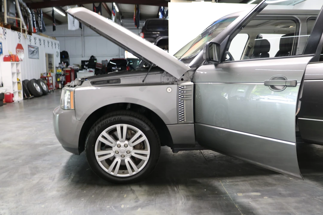 2011 Land Rover Range Rover L322 - Image 27 of 31