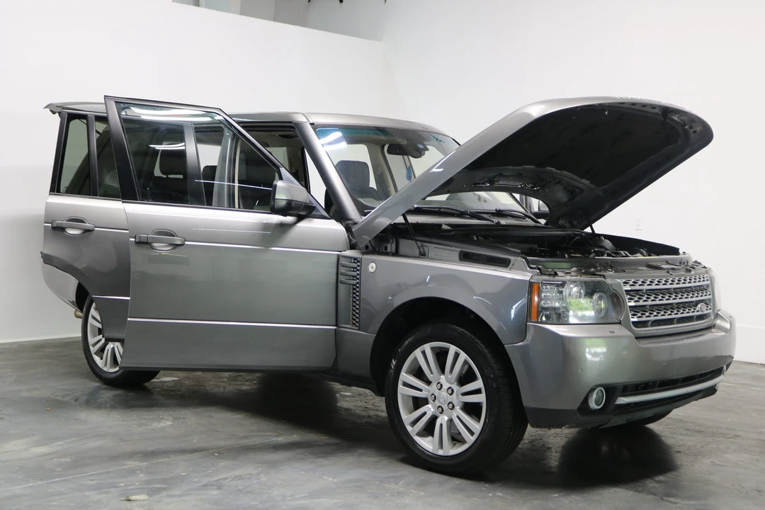 2011 Land Rover Range Rover L322 - Image 23 of 31