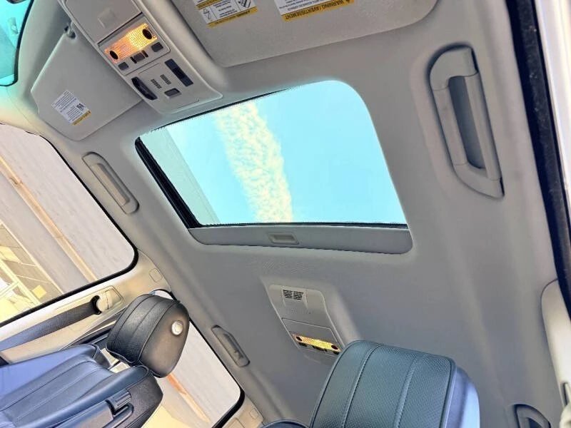 2011 Land Rover Range Rover L322 - Image 15 of 16