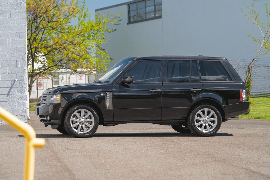 2011 Land Rover Range Rover L322 - Image 4 of 31