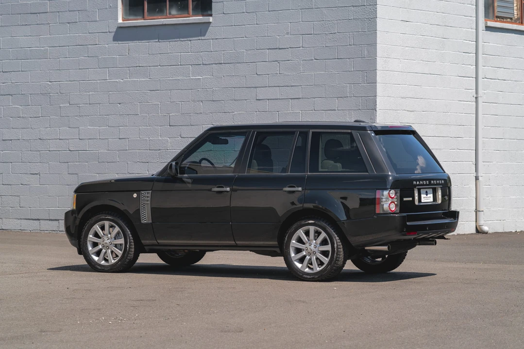 2011 Land Rover Range Rover L322 - Image 6 of 31