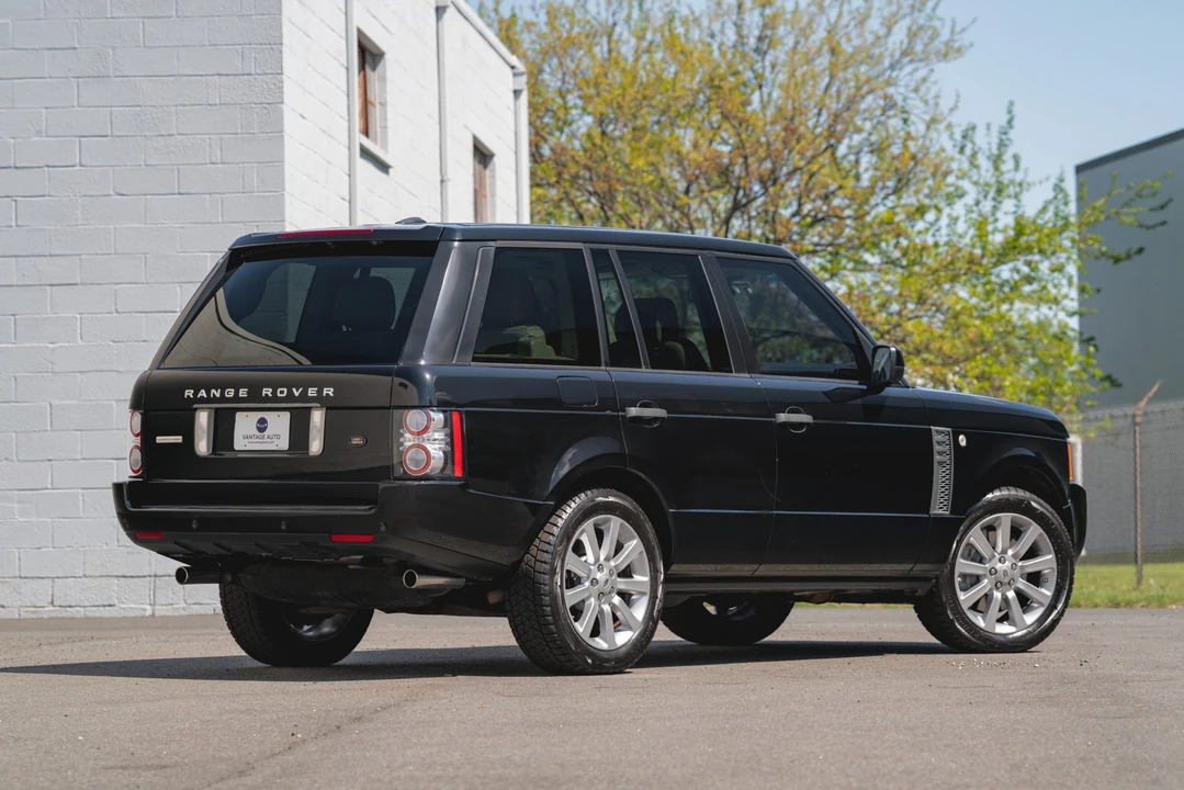 2011 Land Rover Range Rover L322 - Image 12 of 31