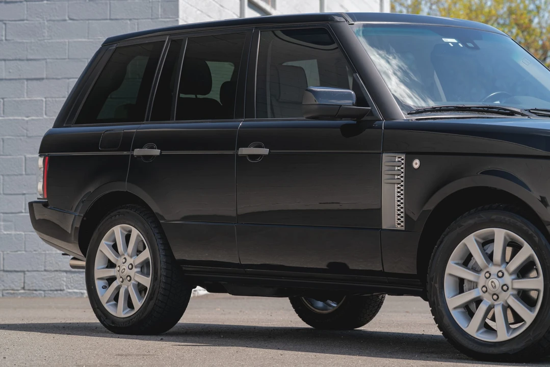 2011 Land Rover Range Rover L322 - Image 27 of 31