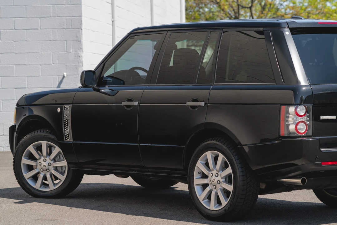 2011 Land Rover Range Rover L322 - Image 23 of 31