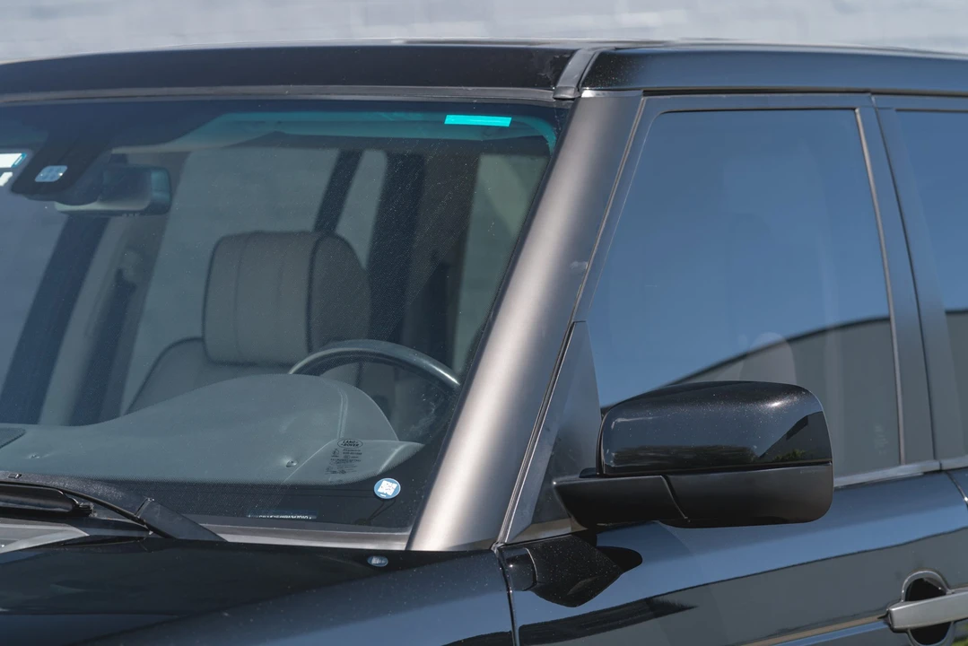 2011 Land Rover Range Rover L322 - Image 31 of 31