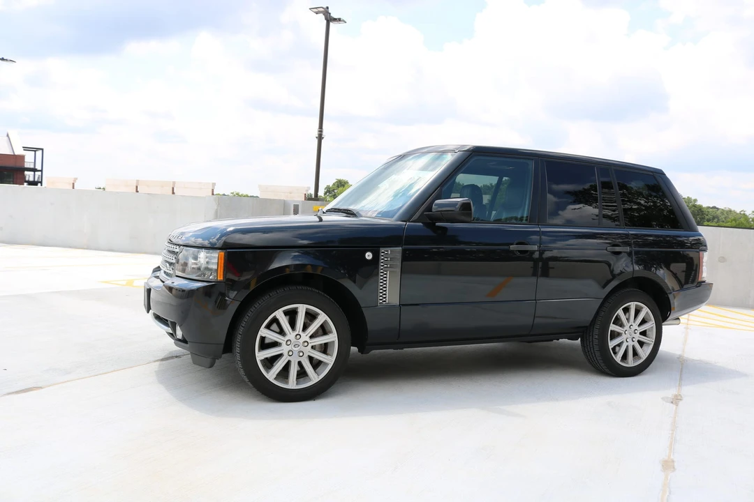 2011 Land Rover Range Rover L322 - Image 17 of 31