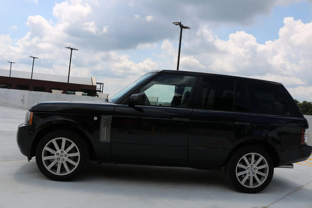 2011 Land Rover Range Rover L322 - Image 18 of 31