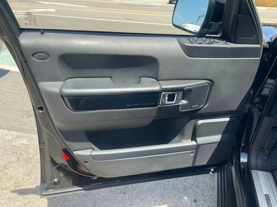 2011 Land Rover Range Rover L322 - Image 9 of 20