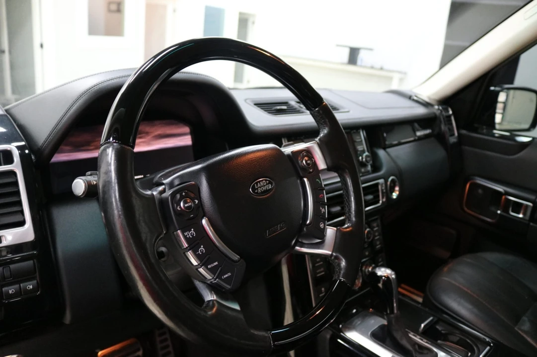 2011 Land Rover Range Rover L322 - Image 5 of 7