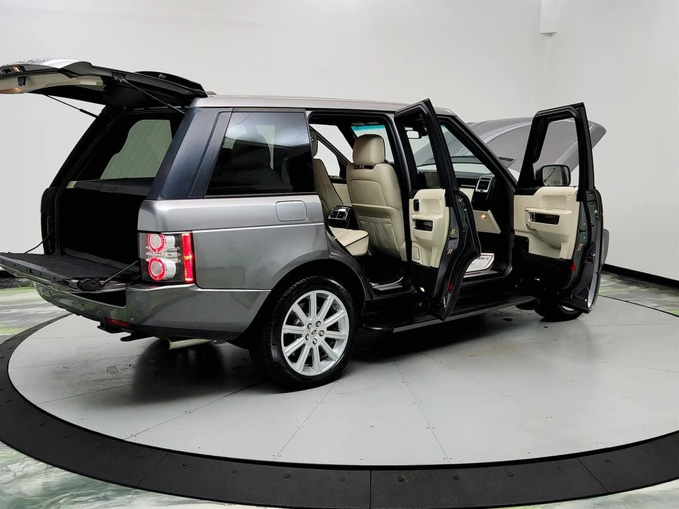 2011 Land Rover Range Rover L322 - Image 10 of 12