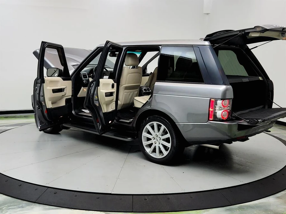 2011 Land Rover Range Rover L322 - Image 11 of 12