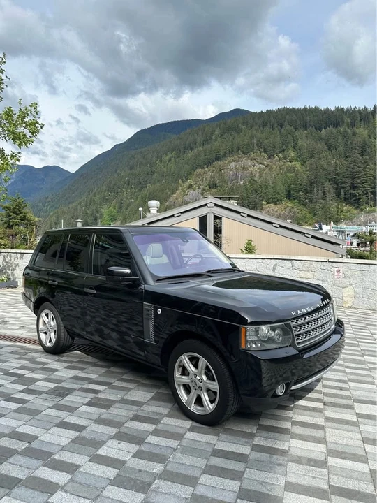 2011 Land Rover Range Rover L322 - Image 2 of 11