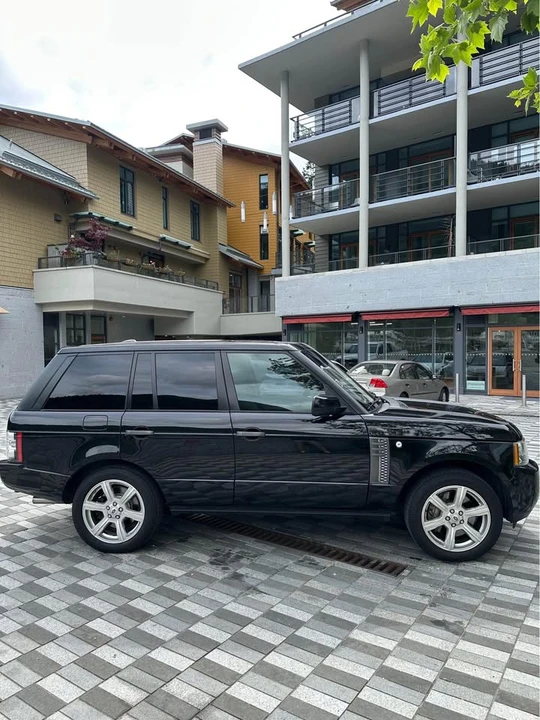 2011 Land Rover Range Rover L322 - Image 10 of 11