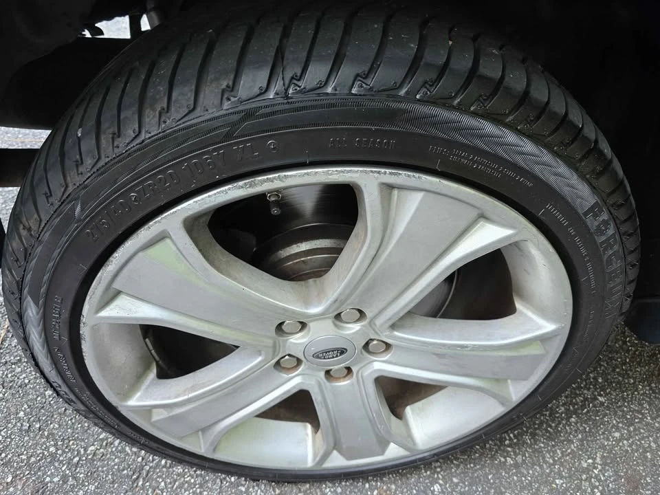 2011 Land Rover Range Rover L322 - Image 8 of 18