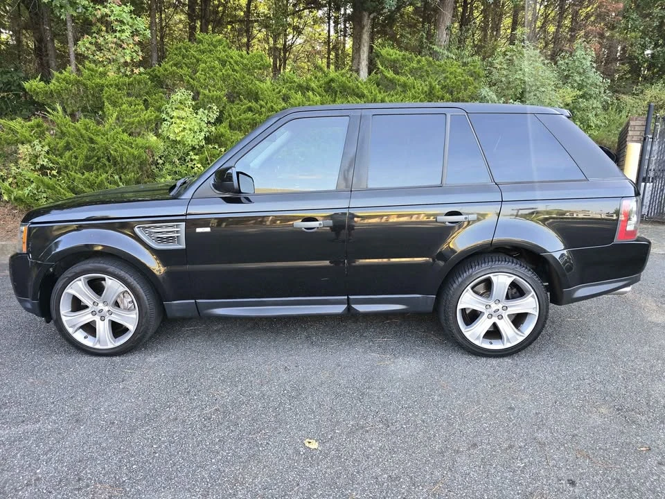 2011 Land Rover Range Rover L322 - Image 2 of 18