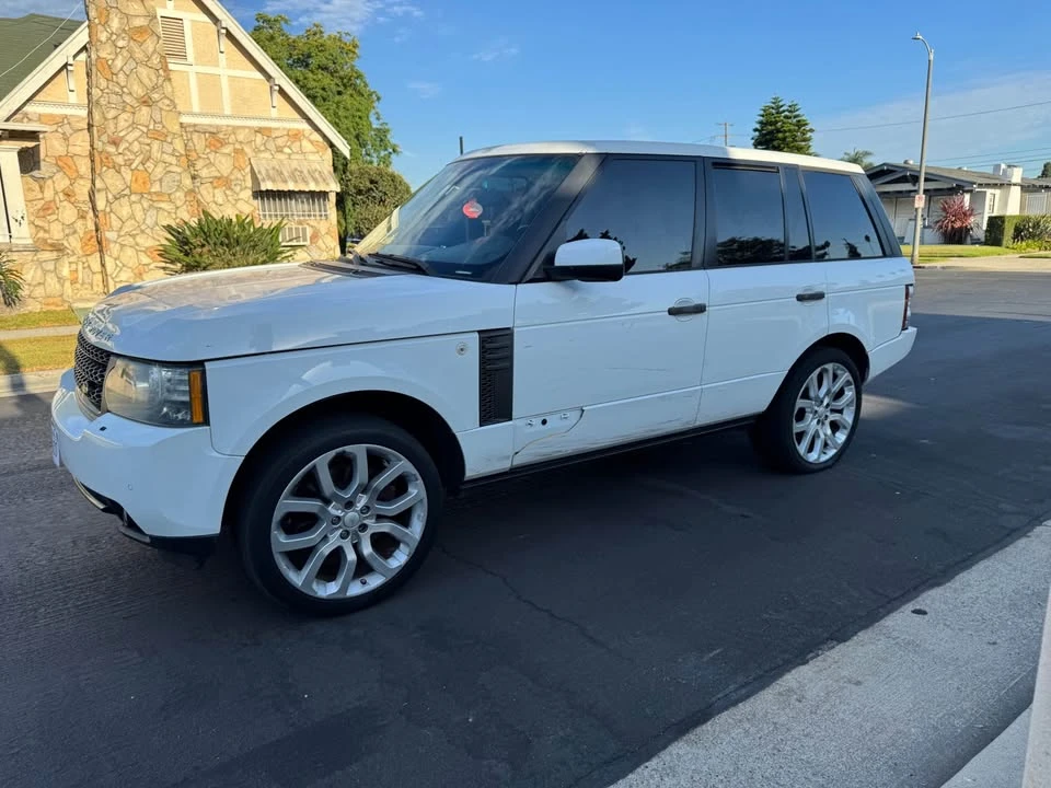 2011 Land Rover Range Rover L322 - Image 2 of 8