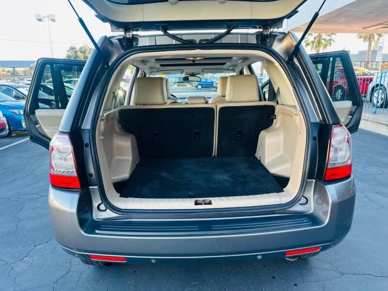 2011 Land Rover Freelander - Image 12 of 18