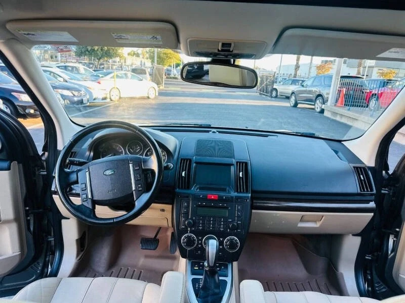 2011 Land Rover Freelander - Image 11 of 18