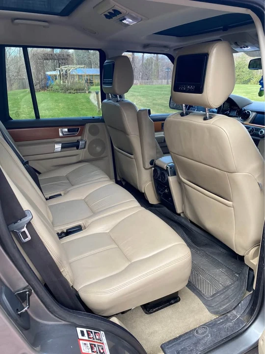 2011 Land Rover Discovery 4th Gen - Image 8 of 9